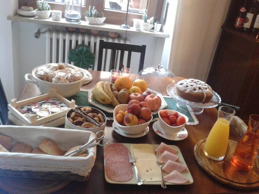Al Quadrifoglio Bed & Breakfast เวโรนา ภายนอก รูปภาพ