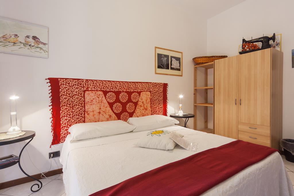 Al Quadrifoglio Bed & Breakfast เวโรนา ห้อง รูปภาพ