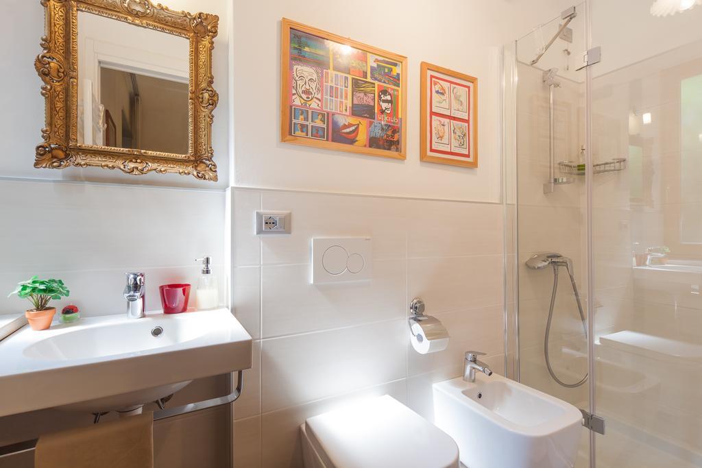 Al Quadrifoglio Bed & Breakfast เวโรนา ห้อง รูปภาพ