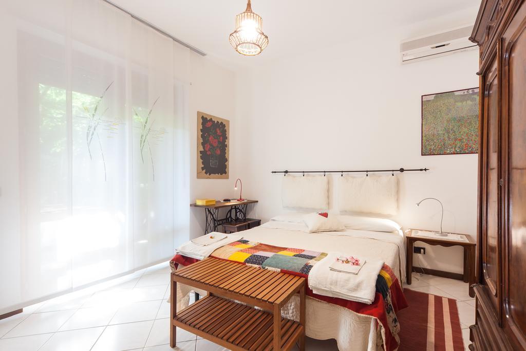 Al Quadrifoglio Bed & Breakfast เวโรนา ห้อง รูปภาพ